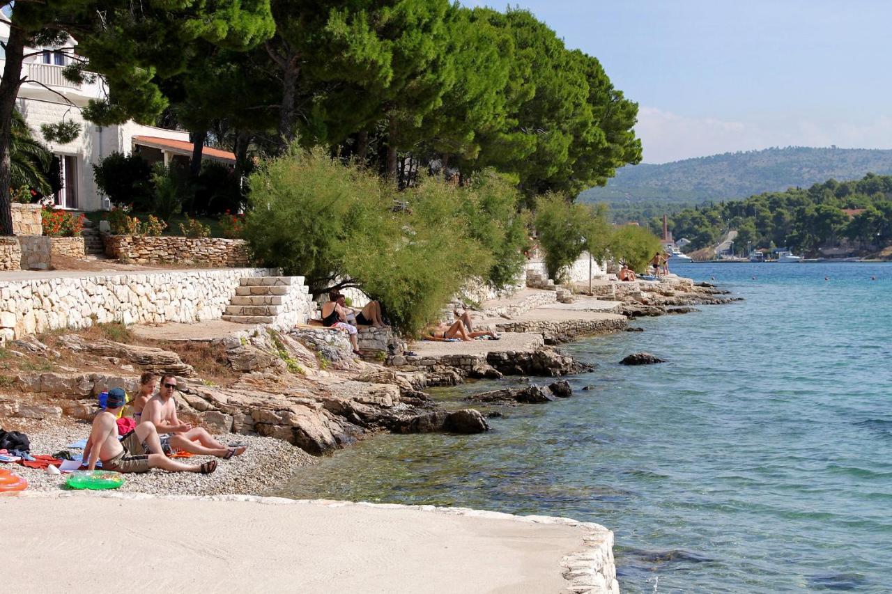 Apartments By The Sea Bobovisca Na Moru, Brac - 5682 Ložišće Eksteriør bilde